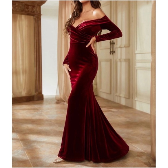 Off Shoulder Max Velvet Dresses with Long Sleeves Blushing Pink Plus Size